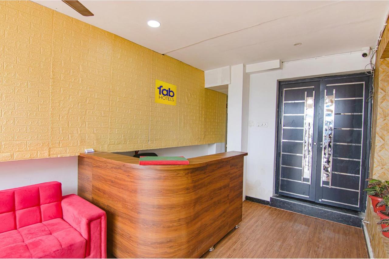 Fabhotel Satyam International Нойда Екстер'єр фото